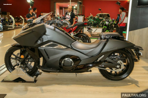  Lanzamiento de la súper moto Honda NM4 Vultus con un precio de más de un millón de dong
