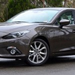 Xe giá rẻ Mazda 3 2017 dần lộ diện