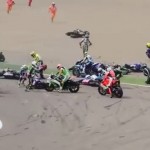 Góc cua khiến 13 tay đua siêu xe mô tô bị ngã