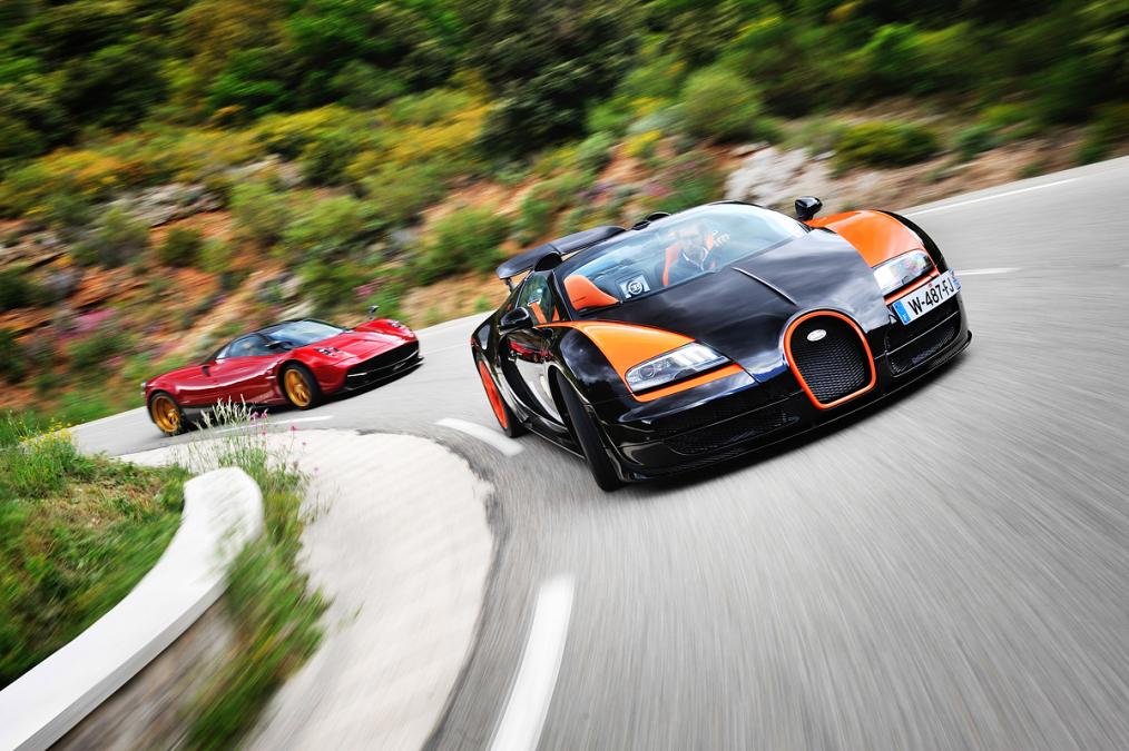 Bugatti Lamborghini và những siêu xe ấn tượng tại lễ hội xe hơi ở Mỹ  Ôtô