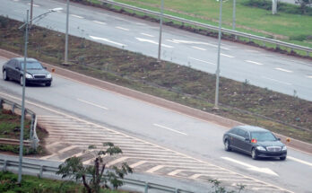 Cặp xe siêu sang anh em Kim jong un