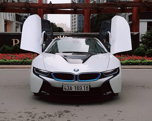BMW i8 của Bùi Tiến Dũng được rao bán hơn 3 tỷ Mới mua được hơn 1 năm sở  hữu biển tứ quý dễ nhận diện