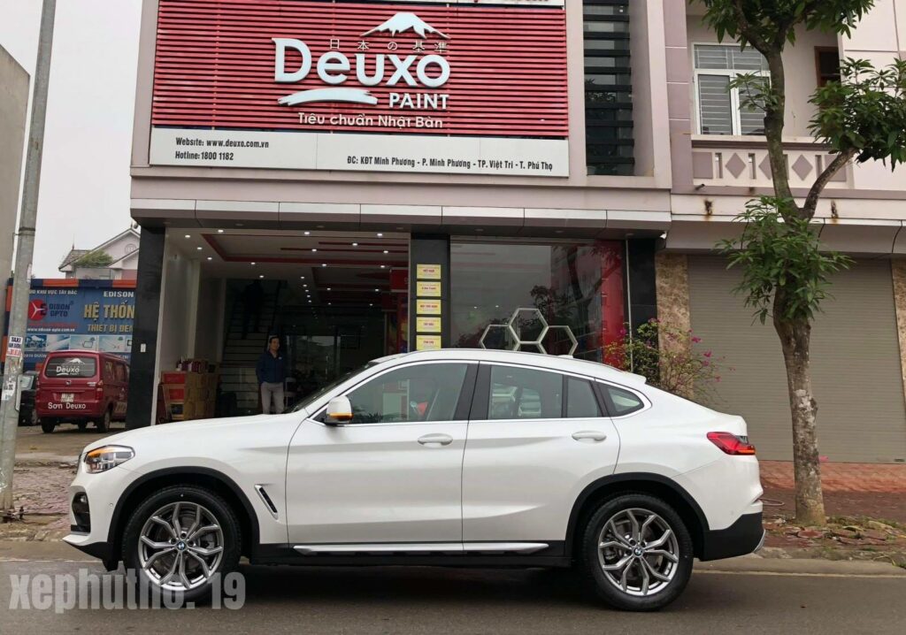 Xe sang BMW X4 cực khủng