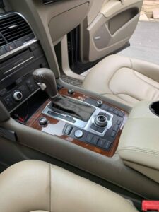 Táp lô xe Audi cao cấp