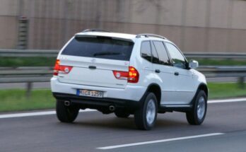 Xe sang BMW X5 nhái