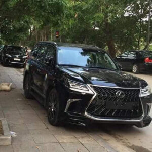 Đại gia mua xe sang trọng đắt tiền