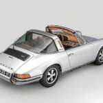 Siêu xe Porsche 911 Targa cổ 1964 độ da siêu sang giá 4,2 tỷ đồng