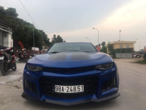 camaro bị vặt gương