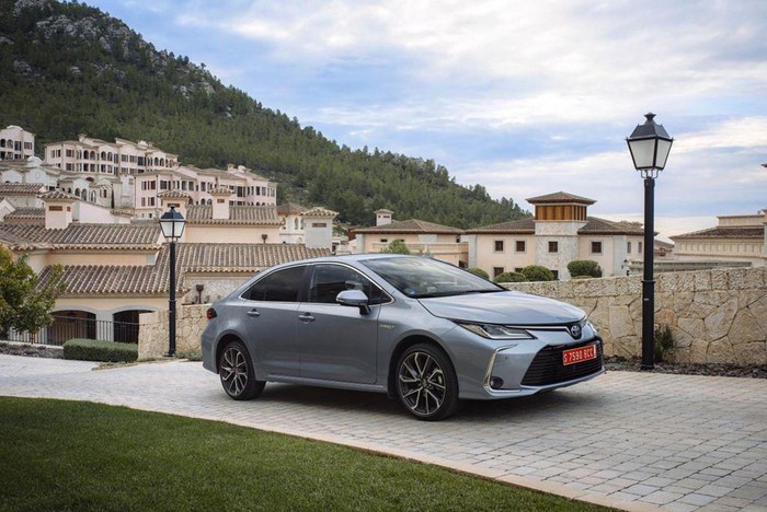 Toyota Altis mới 2019 ra mắt giá từ 550 triệu đồng - Baoxehoi