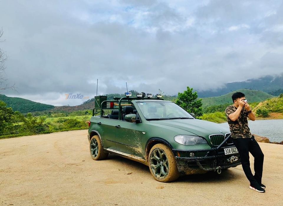 Đại gia Việt độ BMW X5 mui trần để đi dã ngoại - Baoxehoi