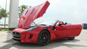 Phiên bản Jaguar F type
