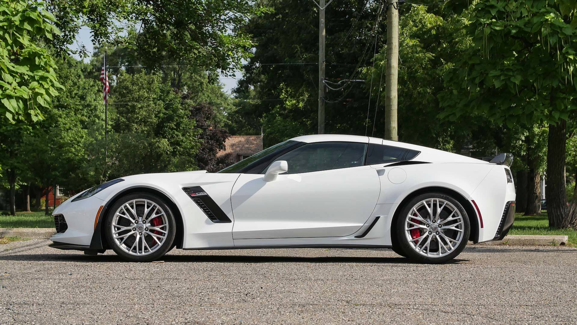 Chevrolet Corvette z06 Р±РµР»С‹Р№