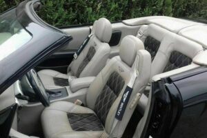 Xe Bentley hàng độc giả