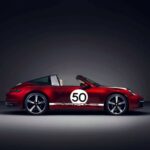 Vẻ đẹp mê hồn của siêu xe Porsche 911 Targa 2021