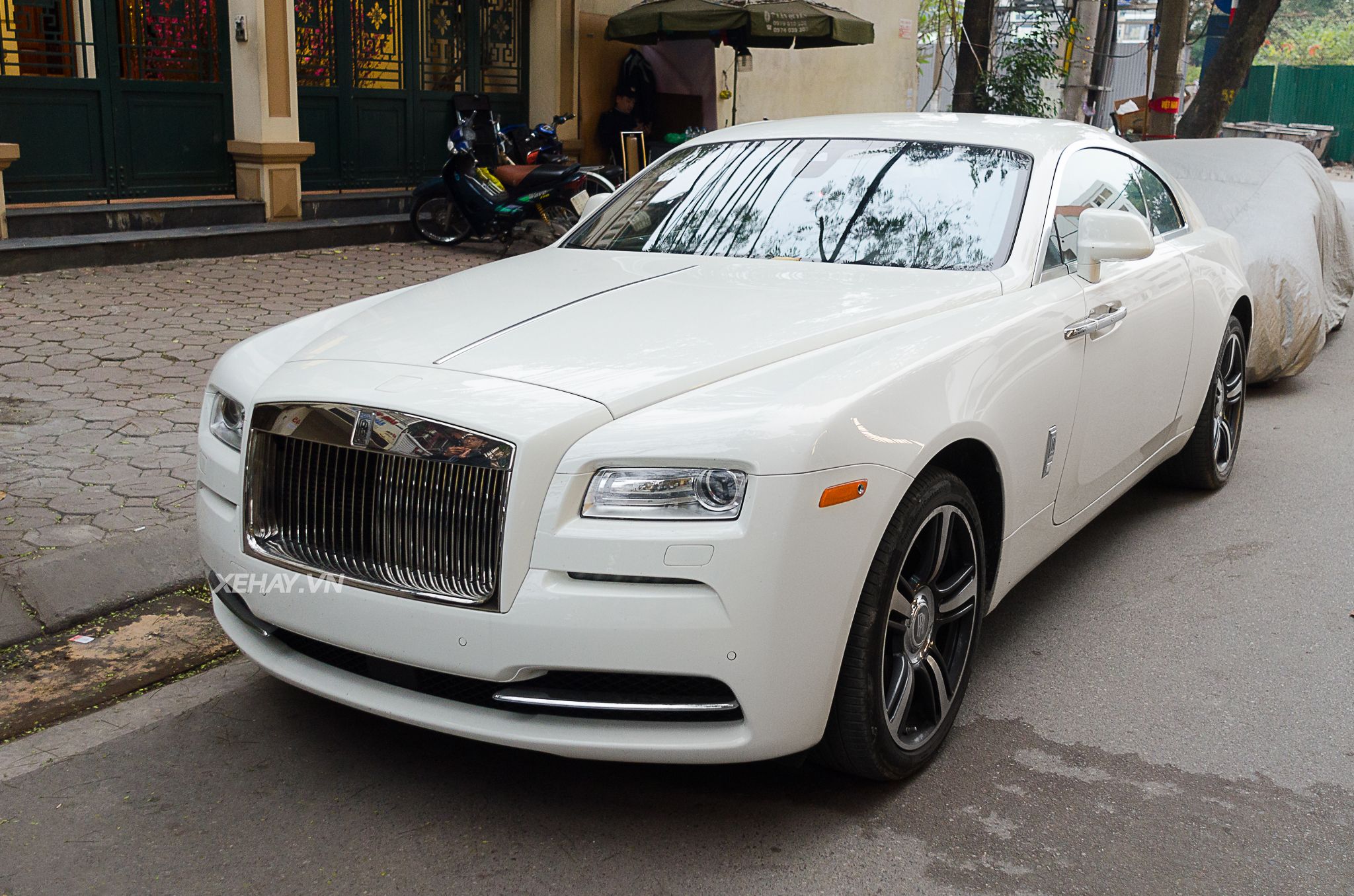 2015 RollsRoyce Wraith Review Driving a 400K Dream Machine  Toms Guide
